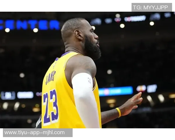 帕金斯深度解析詹姆斯个性复杂性让人难以捉摸的内心世界 帕金斯深度解析詹姆斯个性复杂性让人难以捉摸的内心世界