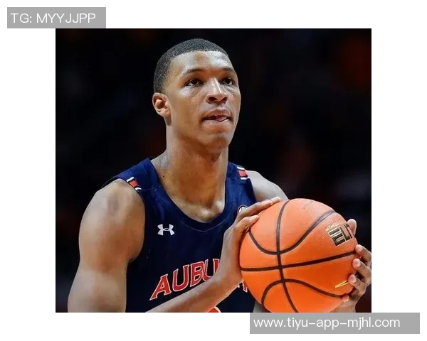 小贾巴里续约后自购手表庆祝期待在火箭度过余生涯 小贾巴里续约后自购手表庆祝期待在火箭度过余生涯